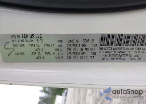 2019 Dodge Journey Crossroad z USA, uszkodzony, nr VIN 3C4PDCGB4KT779341